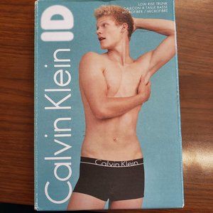 CLOSET CLEAROUT! CRAZY DEALS! 24Calvin Klein ID Microfiber Low Rise Trunk, Black